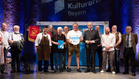 Übergabe der Urkunde Immaterielles Kulturgut Bayern